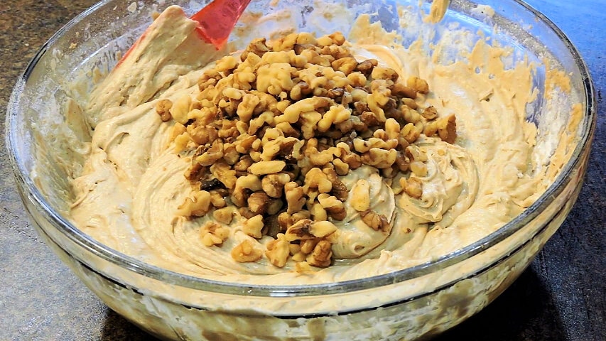 24Bite: fold in the chopped walnuts and dates with the coffee bar batter