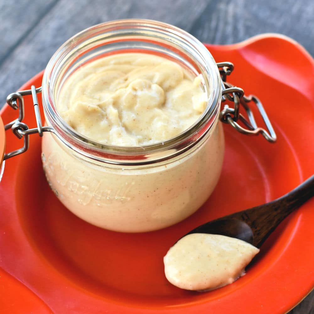 24Bite: Creamy homemade cream dijon sauce for cordon bleu pizza