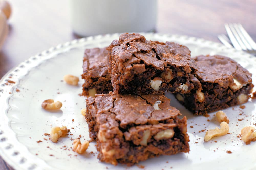 24 Bite: White Chocolate Chip Brownies Recipe by Christian Guzman