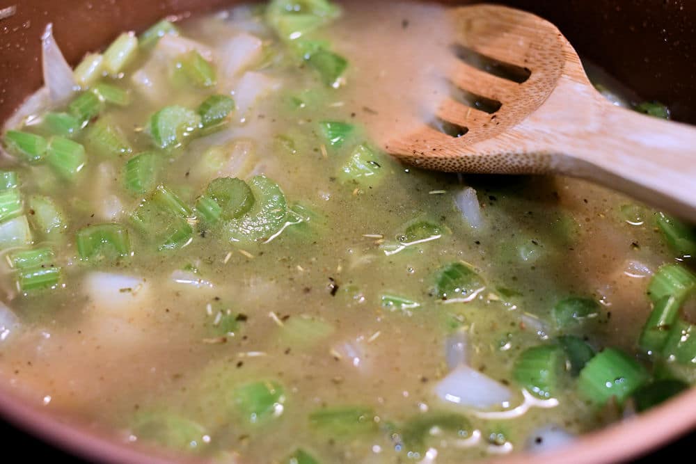 24Bite: Vegan Cream of Celery Soup Recipe by Christian Guzman