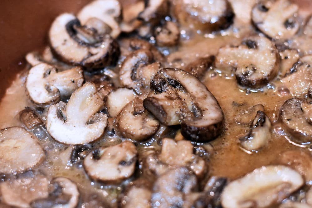 Let all the juices cook down to a glaze on the mushrooms