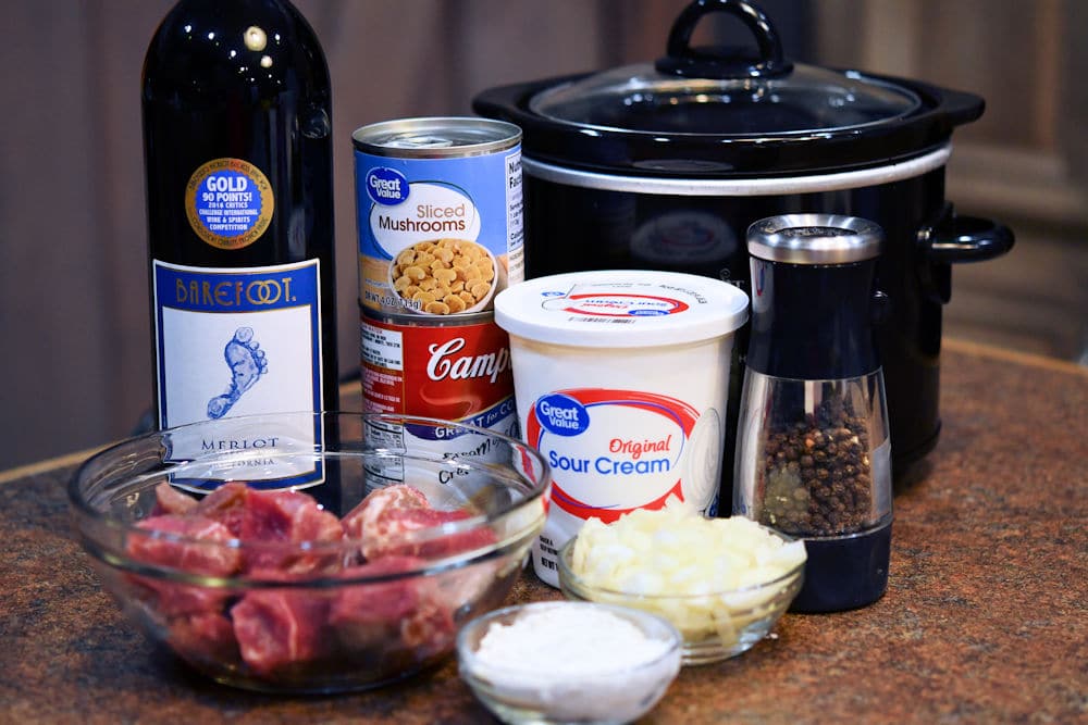 Ingredients for Beef Tips and Mushrooms Gravy as described in recipe