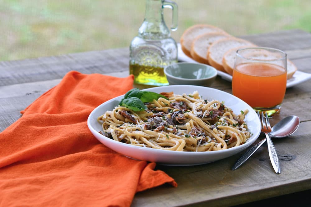 24Bite: Fried Prosciutto and Mushrooms Pasta Dinner by Christian Guzman