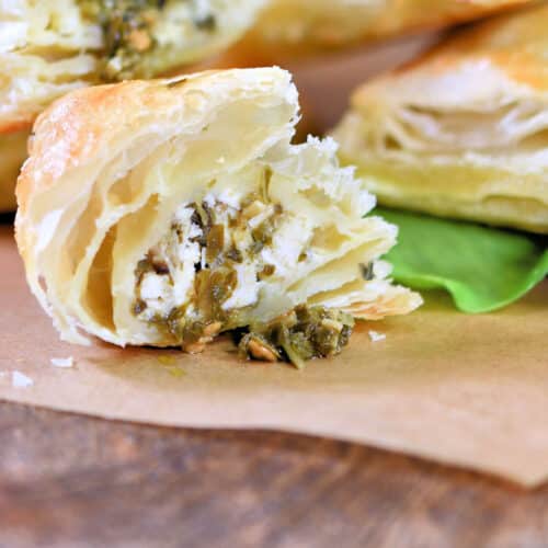 Leftover Chicken and Pesto Puff Pastry Bites 24Bite® Recipes