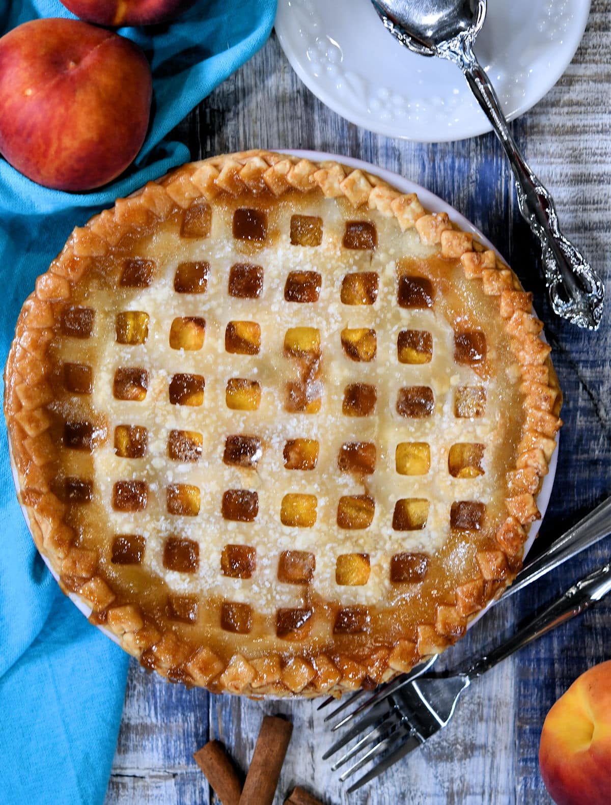 24Bite: Easy Southern Fresh Peach Pie Recipe by Christian Guzman