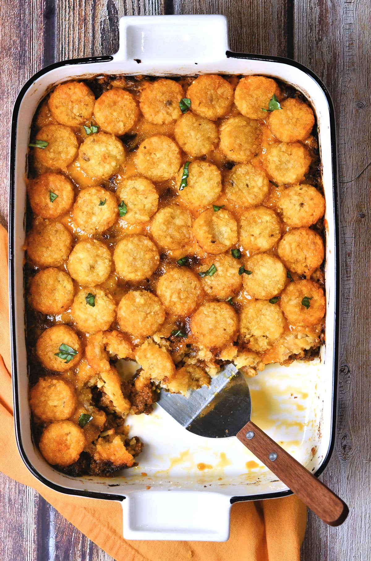 https://24bite.com/wp-content/uploads/2021/11/chili-cheese-tater-tots-5ver_1200.jpg