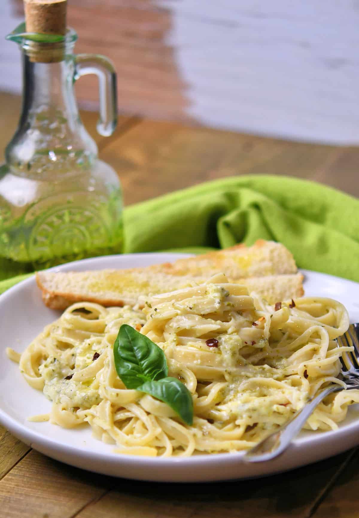 24Bite: Zucchini Pasta Sauce Recipe by Christian Guzman