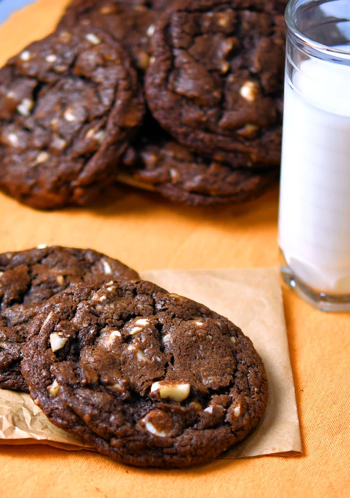 24Bite: Chocolate Macadamia Nut Cookies Recipe by Christian Guzman
