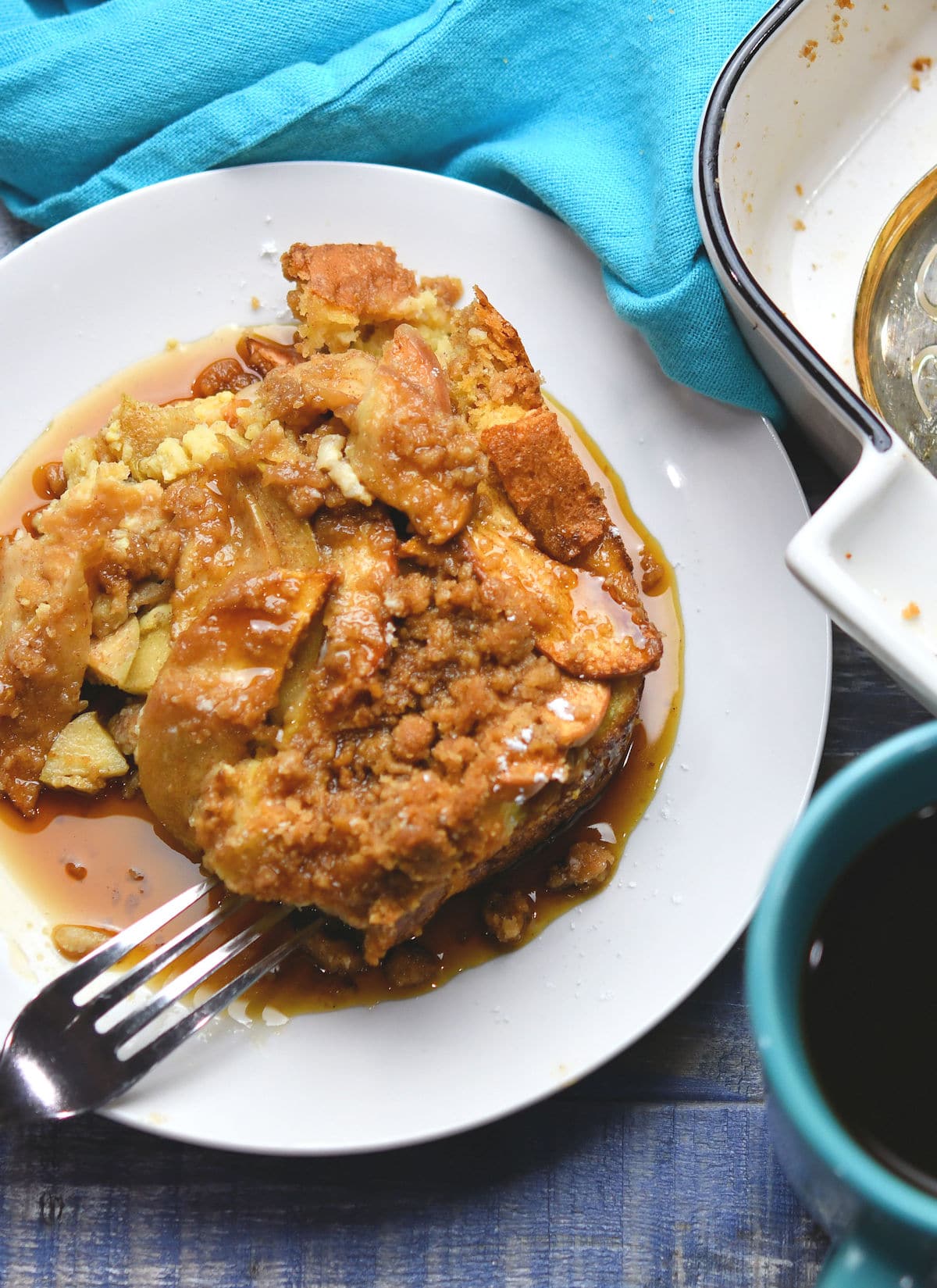 24Bite: Apple Cinnamon French Toast Casserole Recipe by Christian Guzman